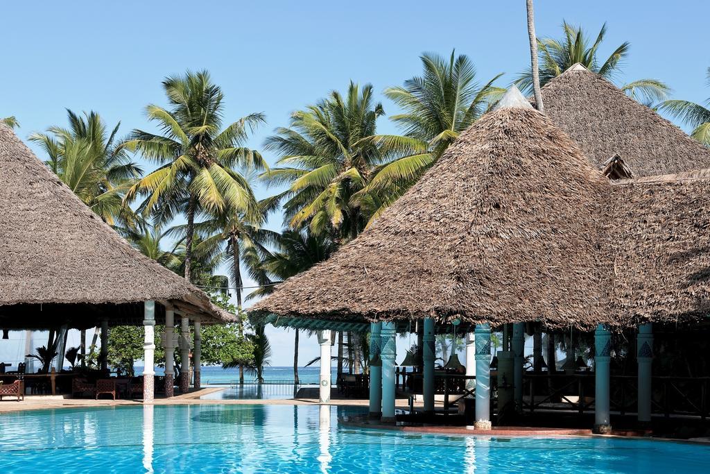 Neptune Village Beach Resort & Spa Galu ภายนอก รูปภาพ