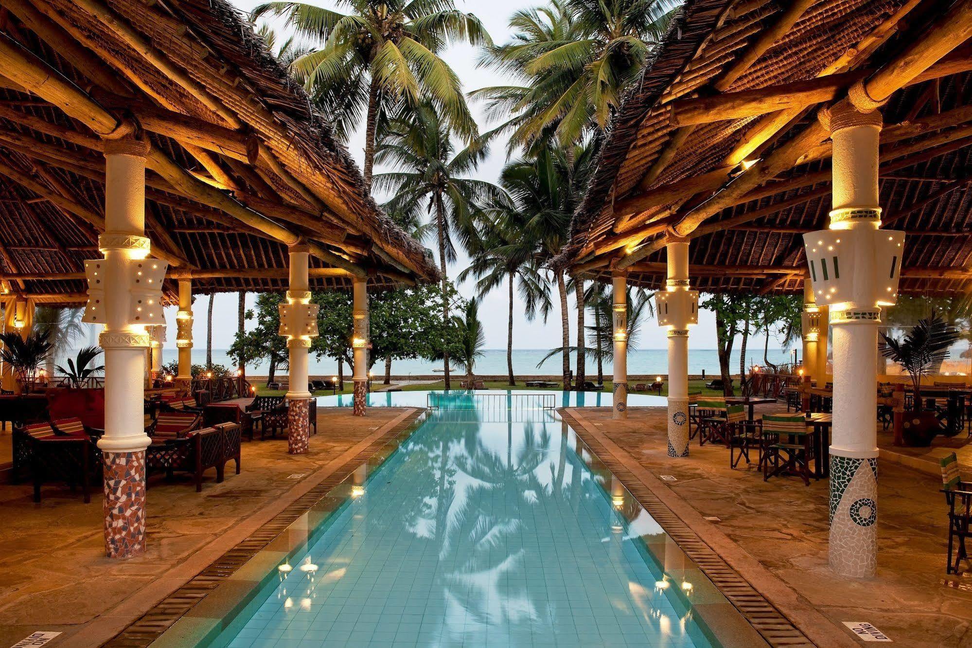 Neptune Village Beach Resort & Spa Galu ภายนอก รูปภาพ