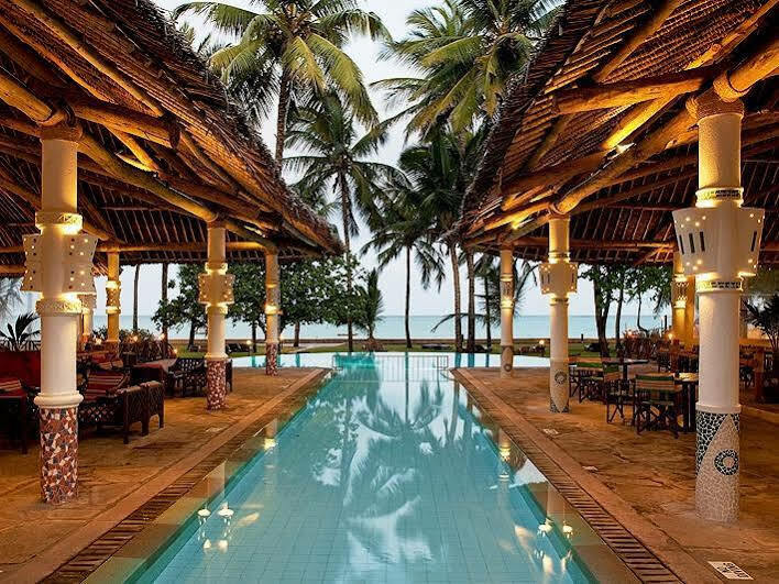 Neptune Village Beach Resort & Spa Galu ภายนอก รูปภาพ